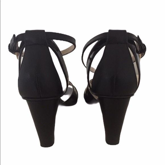 Tahari black wedge sandals - Picture 3 of 3